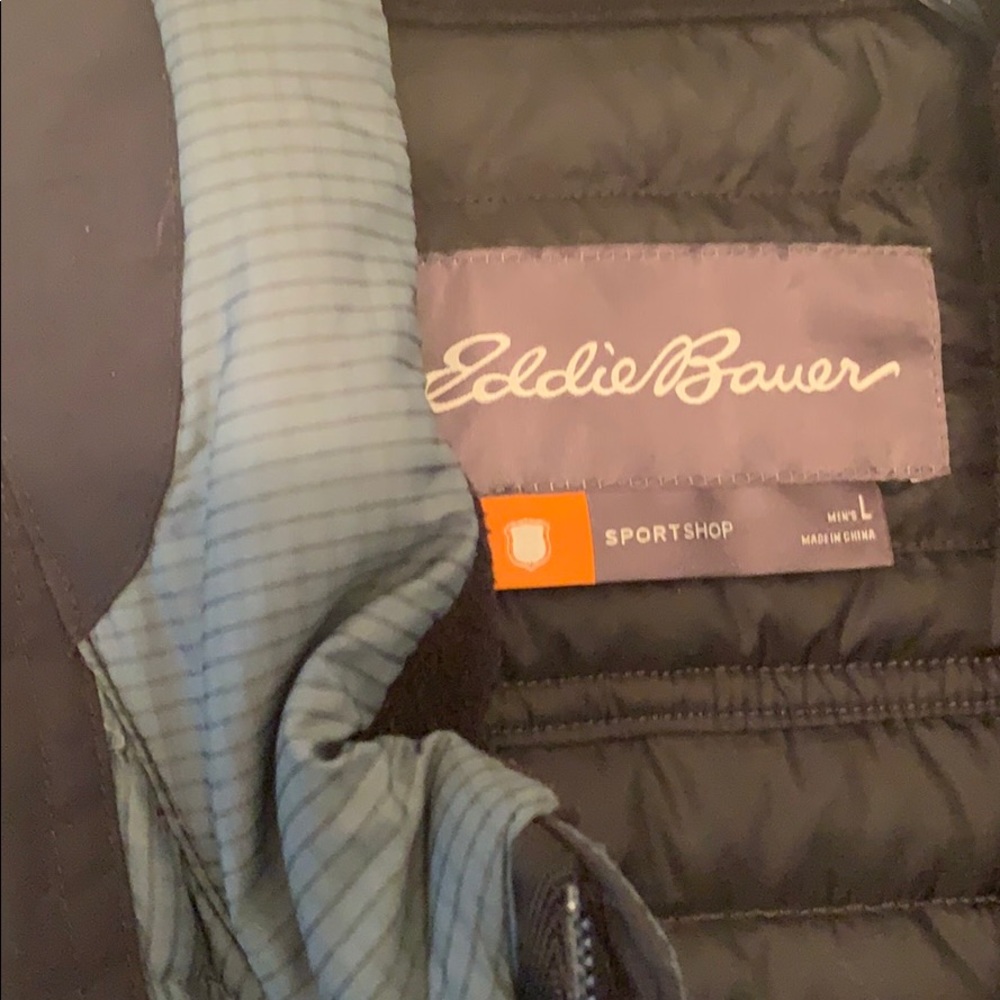 Eddie Bauer Men’s Slate Blue and Black Quilted Performance Jacket - Picture 2 of 6